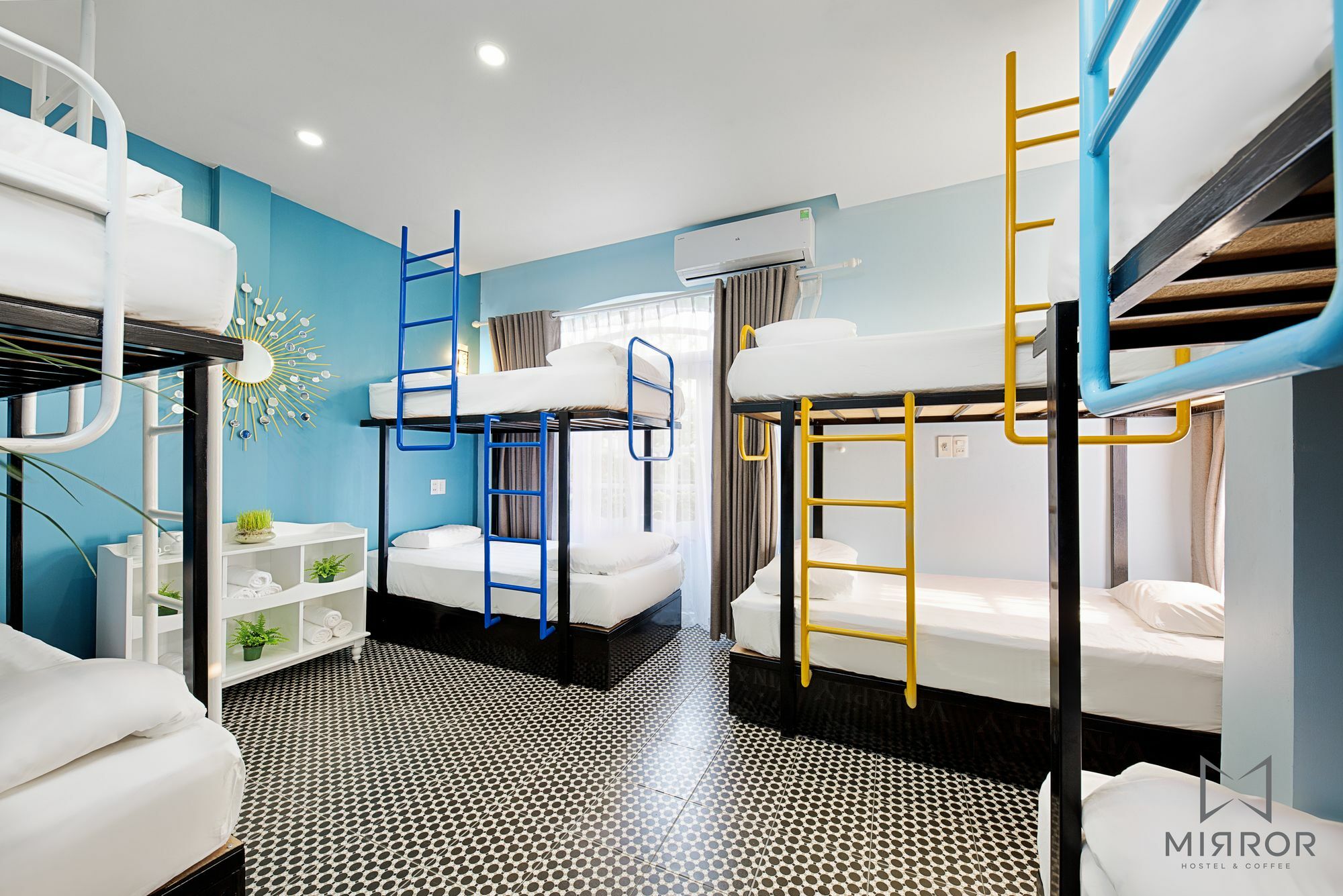The Mirror Danang Hostel - Brand New Esterno foto